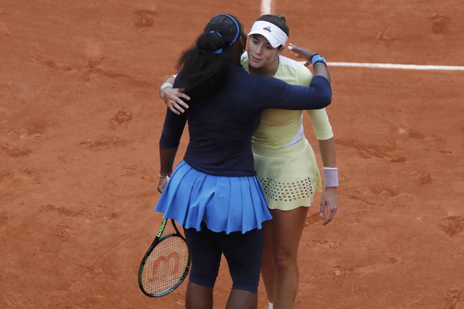 Serena Williams si complimenta: la numero 1 perde ancora la corsa al 22 Slam.Reuters 